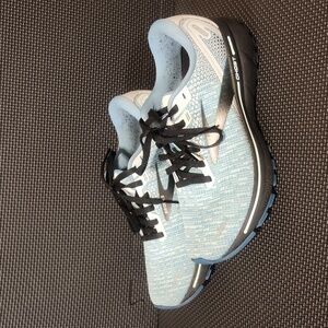 Brooks Ghost 14